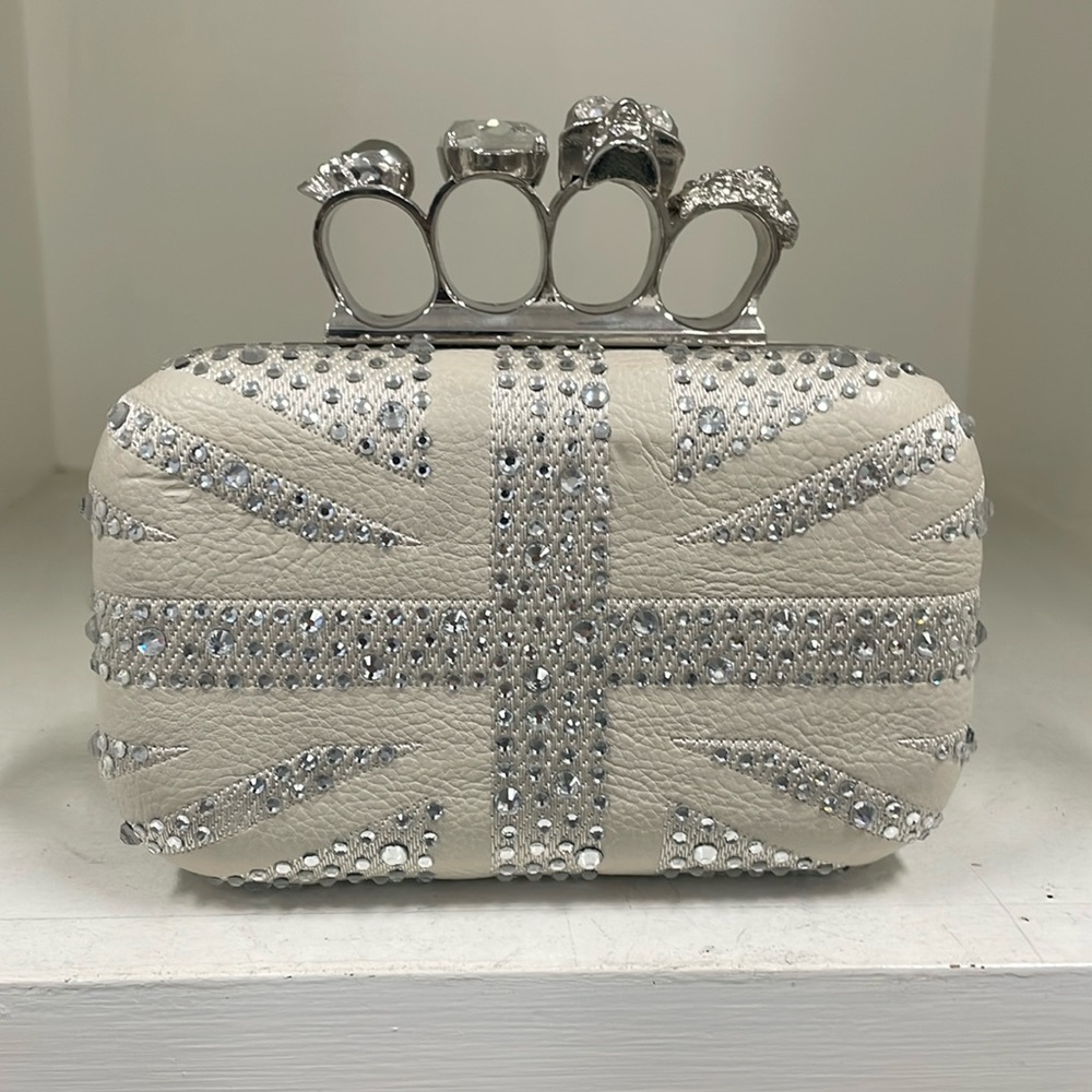 Knuckle clutch in ivory Vegan leather